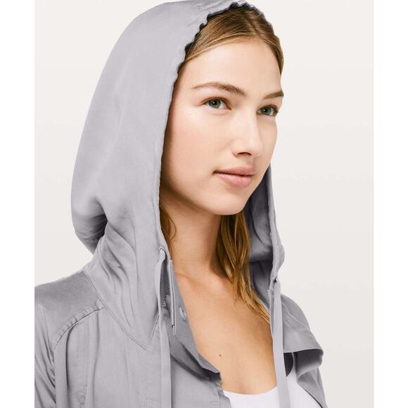 LULULEMON City Stroll Jacket Silverscreen Purple Gray Sz 12 {3M20} - Picture 3 of 8